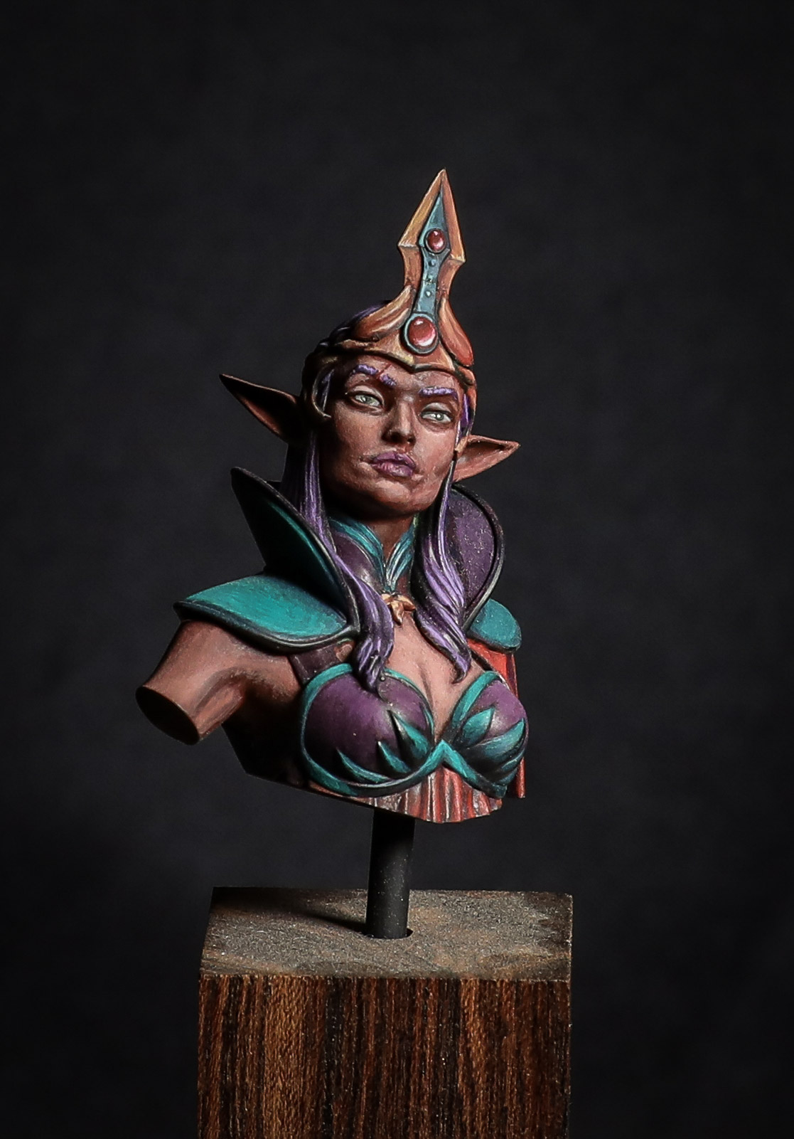 Elf queen by Jamie Daggers